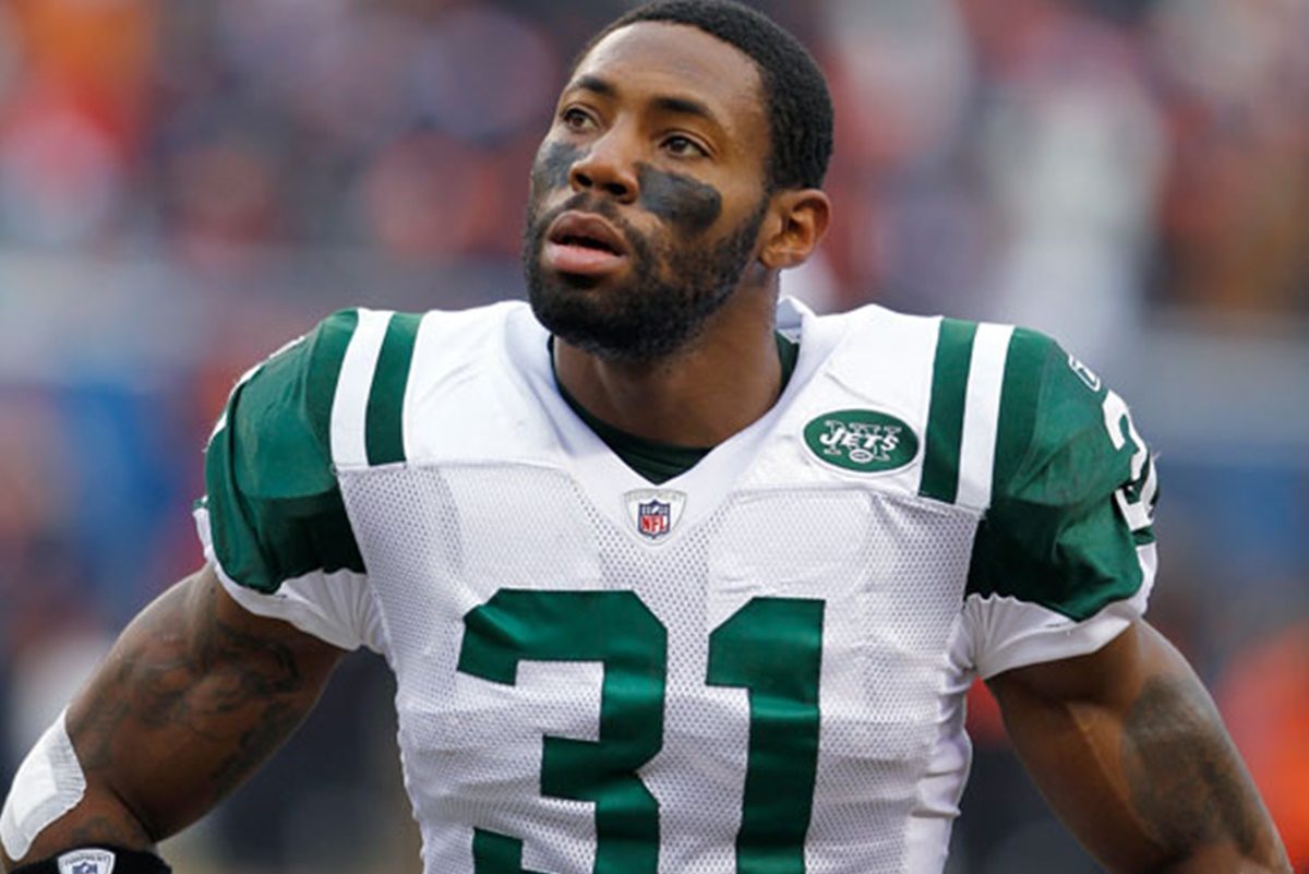 Antonio Cromartie Knocks Ups Wife for 14th Time