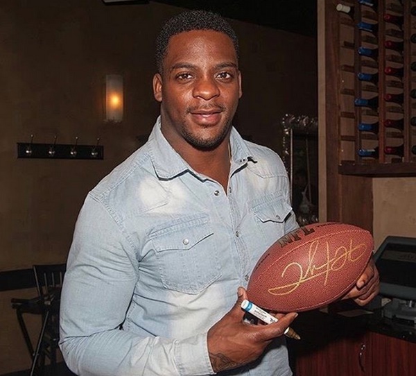 Clinton Portis Among 10 NFL Players Charged In Health Care Scam