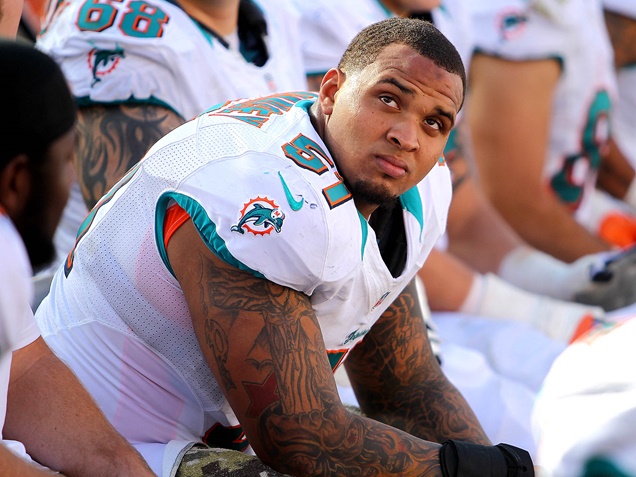 Aaron Hernandez, Mike Pouncey Calls Being Used as Evidence