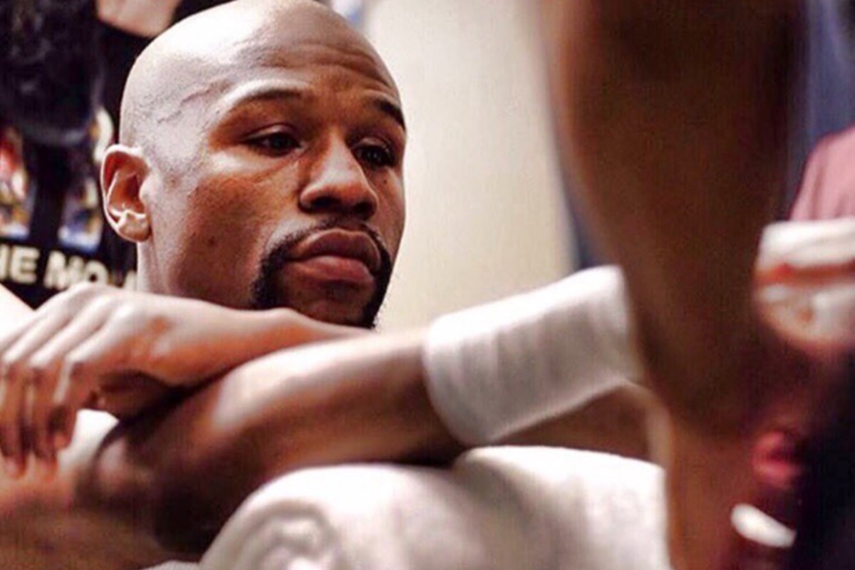 Floyd Mayweather Set the Record Straight with Adrien Broner