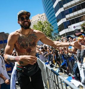 Lakers Sign Former Warriors Backup Center JaVale McGee