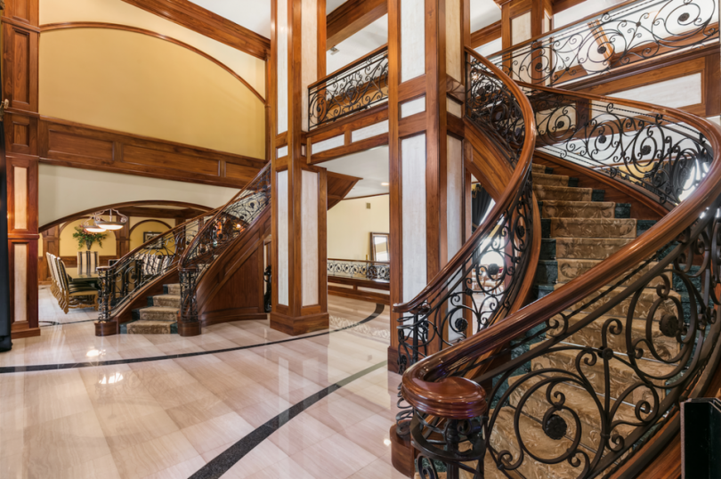 Check Out Shaquille O'Neal Supersized Orlando Mansion