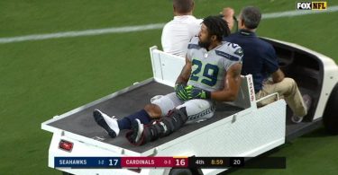 Earl Thomas Injures Leg + Le’Veon Bell There to Laugh