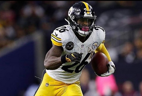 Le’Veon Bell Staying with Steelers After Lengthy Hold Out