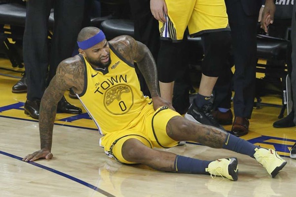 DeMarcus Cousins Leg Injured; Limps Out Of Game