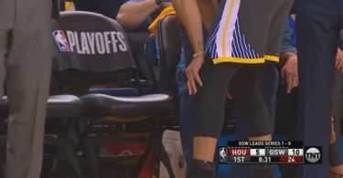 Steph Curry Suffers Nasty Dislocated Middle Finger