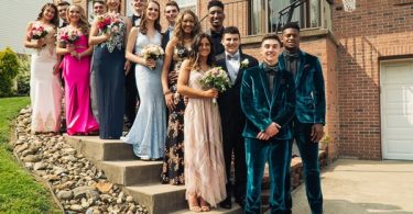 Steelers WR JuJu Smith-Schuster Goes on Male Prom Date