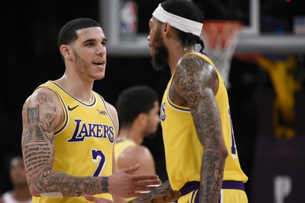 Lakers Trade Lonzo Ball, 3 Lakers for Anthony Davis; LaVar Ball Shook