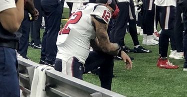 Texans WR Kenny Stills Takes Knee During National Anthem