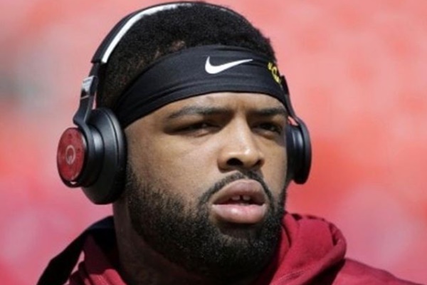 Redskins Opt To Keep Trent Williams
