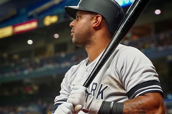 Aaron Hicks Surprisingly Reveals He's Ready to Rejoin Yankees