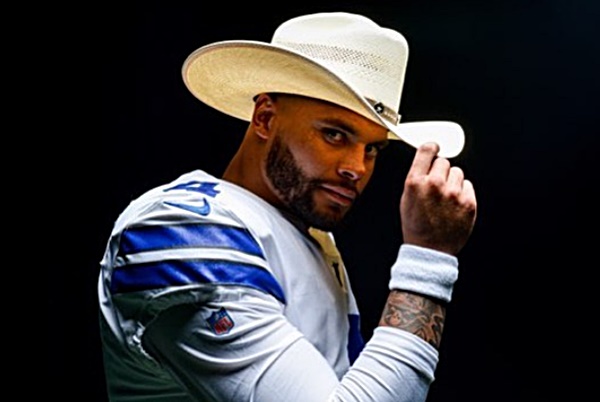 Dak Prescott Confirms to Ezekiel Elliott What Cowboys Fans Want