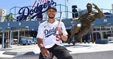 Mookie Betts Loves The Dodgers After $365 Million Extension