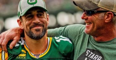 QB Aaron Rodgers Wants A New Contract; Packers Say "He'll Stay Green"