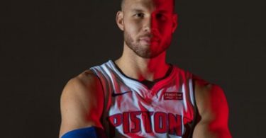 Blake Griffin: Detroit Pistons Agree To Buyout