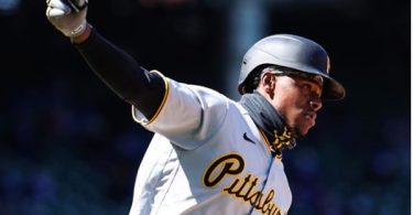 Pittsburgh Pirates Ke'Bryan Hayes Makes Huge BLUNDER