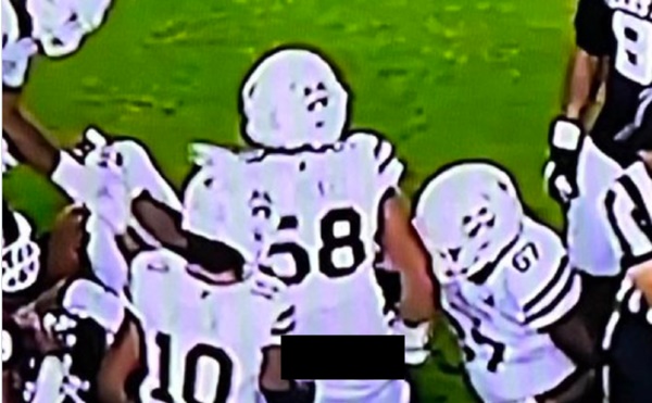 Mississippi State Bulldogs OL Player Butt EXPOSED