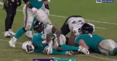 Dolphins QB Jacoby Brissett Leaves Game After Ugly Injury