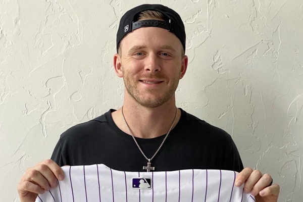 Rangers Renew Contract with Free Agent Trevor Story