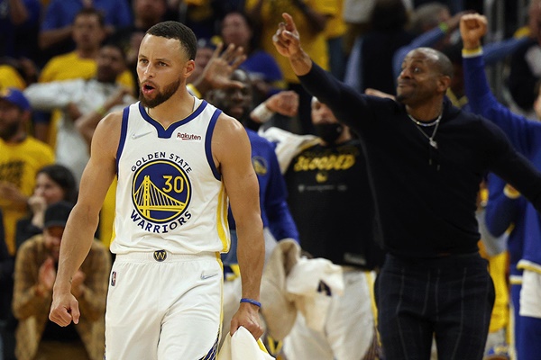 5 Takeaways from The Warriors' Victory Over Mavericks in Game 1