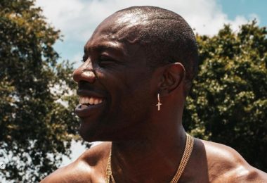 Terrell Owens Wants "Ring Culture" Crowd To Sit Down